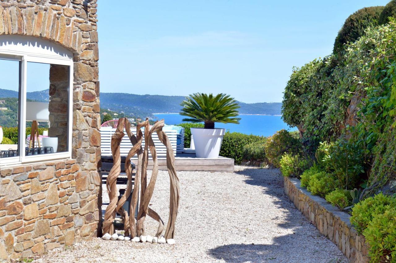 VILLA JUCANOS - Vue mer panoramique Golfe de St-Tropez Cavalaire-sur-Mer Extérieur photo